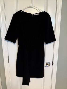 Alice + Olivia Virgil Boatneck dress